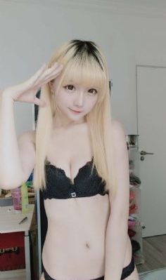 手机看片欧美1v_720在线播放